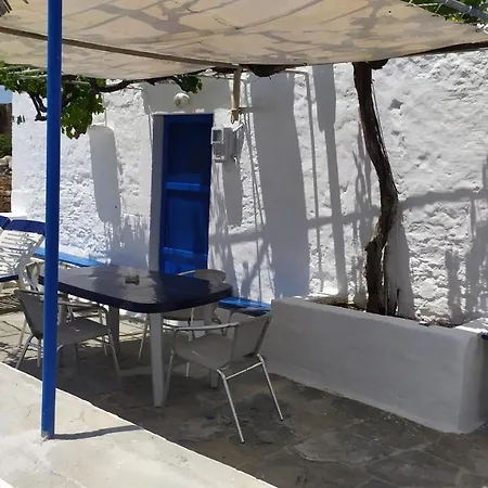 Prázdninový dům Tinas House Afiartis