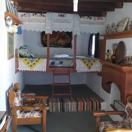 Semesterbostad Tinas House Afiartis