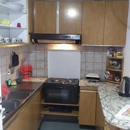 Tinas House Semesterbostad *