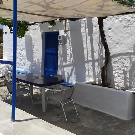 Holiday home Tinas House Afiartis