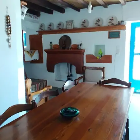 Tinas House *