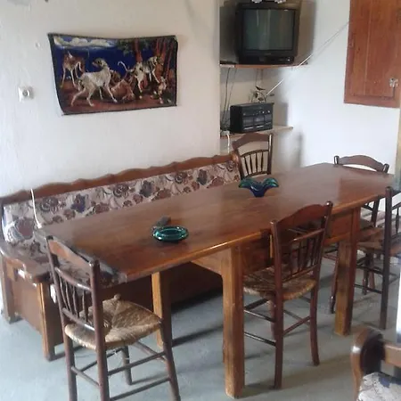 Semesterbostad Tinas House