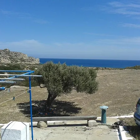 Tinas House Semesterbostad Afiartis